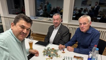 v.l. Andreas Neher (ehmaliger Schriftührer) und die Ehrenmitglieder Walter Burkart & Peter Scherer   | © © GdP-BW 2025 - alle Rechte vorbehalten | Wolter