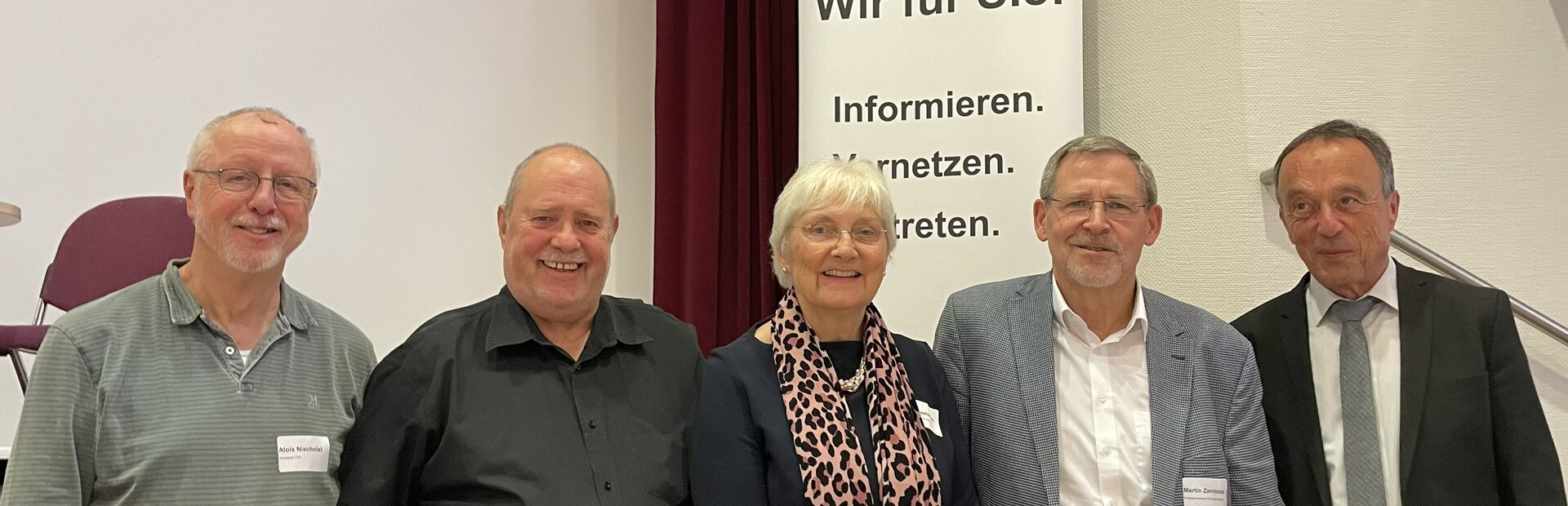 von links nach rechts: Alois Niecholat, Uli Decker, Heike Baehrens, Martin Zerrinius und Prof. Dr. Eckart Hammer  | © © GdP-BW 2025 / Martin Zerrinius - alle Rechte vorbehalten