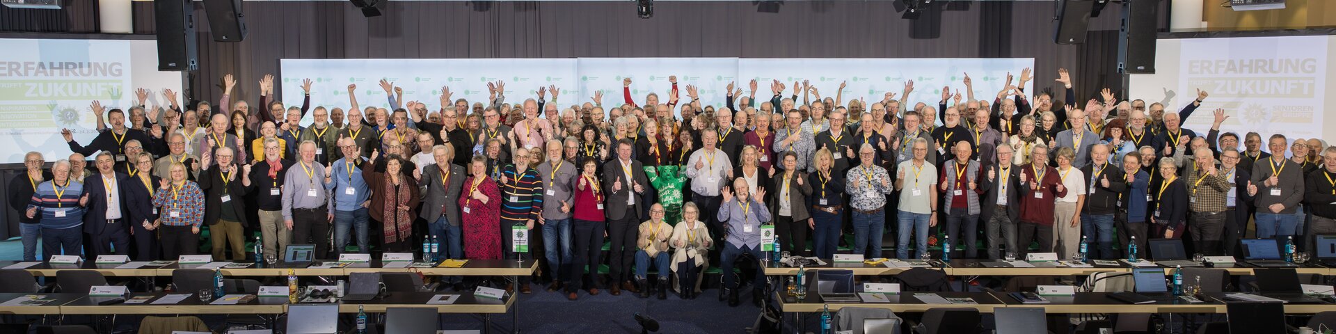 Gruppenbild der Teilnehmer der 10. Bundesseniorenkonferenz in Potsdam | © © GdP-BW 2026 - Kay Herschelmann / alle Rechte vorbehalten