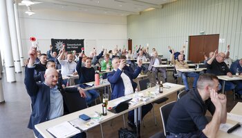 Abstimmung | © © GdP-BW - MA - Thomas Mohr / alle Rechte vorbehalten / Fotograf: jjphotography / Ioakimidis