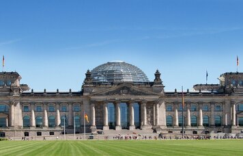 Deutscher Bundestag | © https://pixabay.com/de/photos/deutscher-bundestag-reichstagsgeb%C3%A4ude-4965585