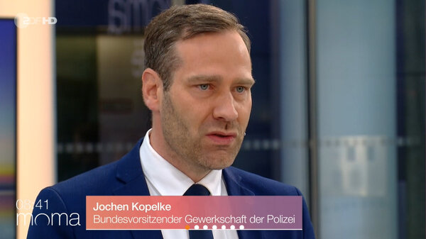 GdP-Chef Jochen Kopelke im ZDF-Duell | © ZDF