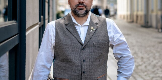 Jan Krumlovsky | © Herzblick Fotografie
