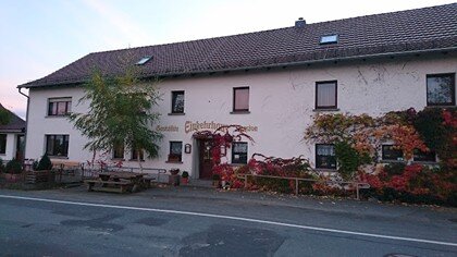 © Bild: Gaststätte "Einkehrhaus"