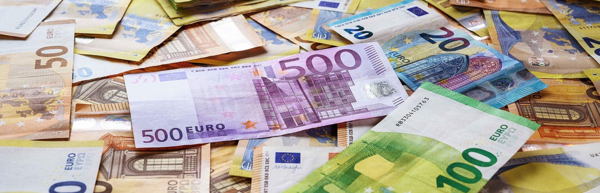 Banknoten | © Pixabay_fotoblend-banknotes