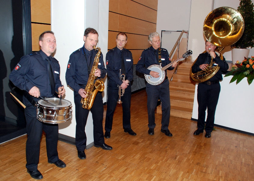 Jazz-Auftakt zur Begrüßung: Band des Polizeimusikkorps Niedersachsen (Foto: Uwe Robra)